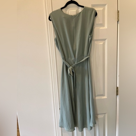 NWT Lauren Ralph Lauren Elegant Green Sleeveless Dress - Picture 3 of 6